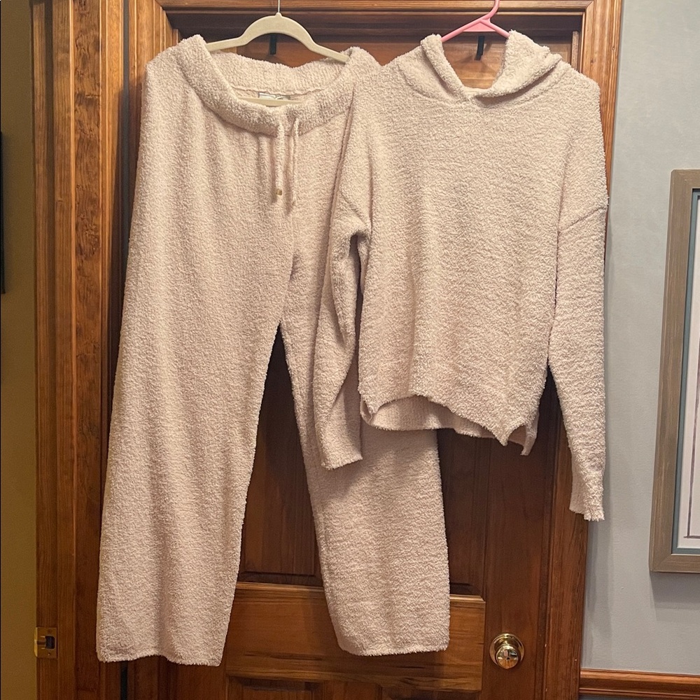 cupcakes & cashmere Cream Wide Leg Pants and Hoodie Set